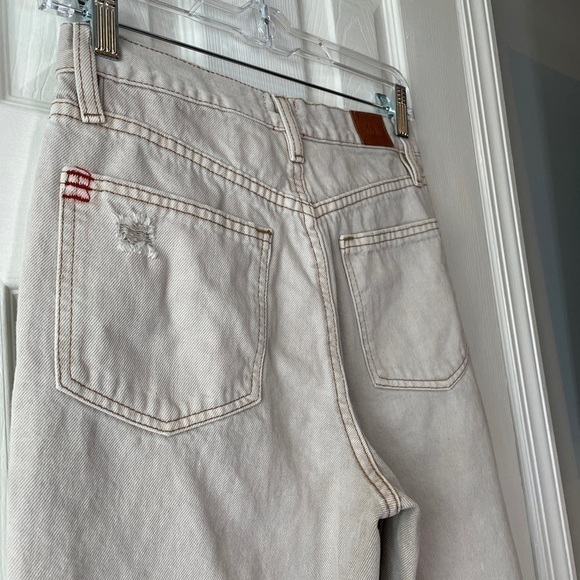 BDG Urban Outfitters Beige‎ Distressed High Rise Slim Straight Jeans 26 - Picture 10 of 16